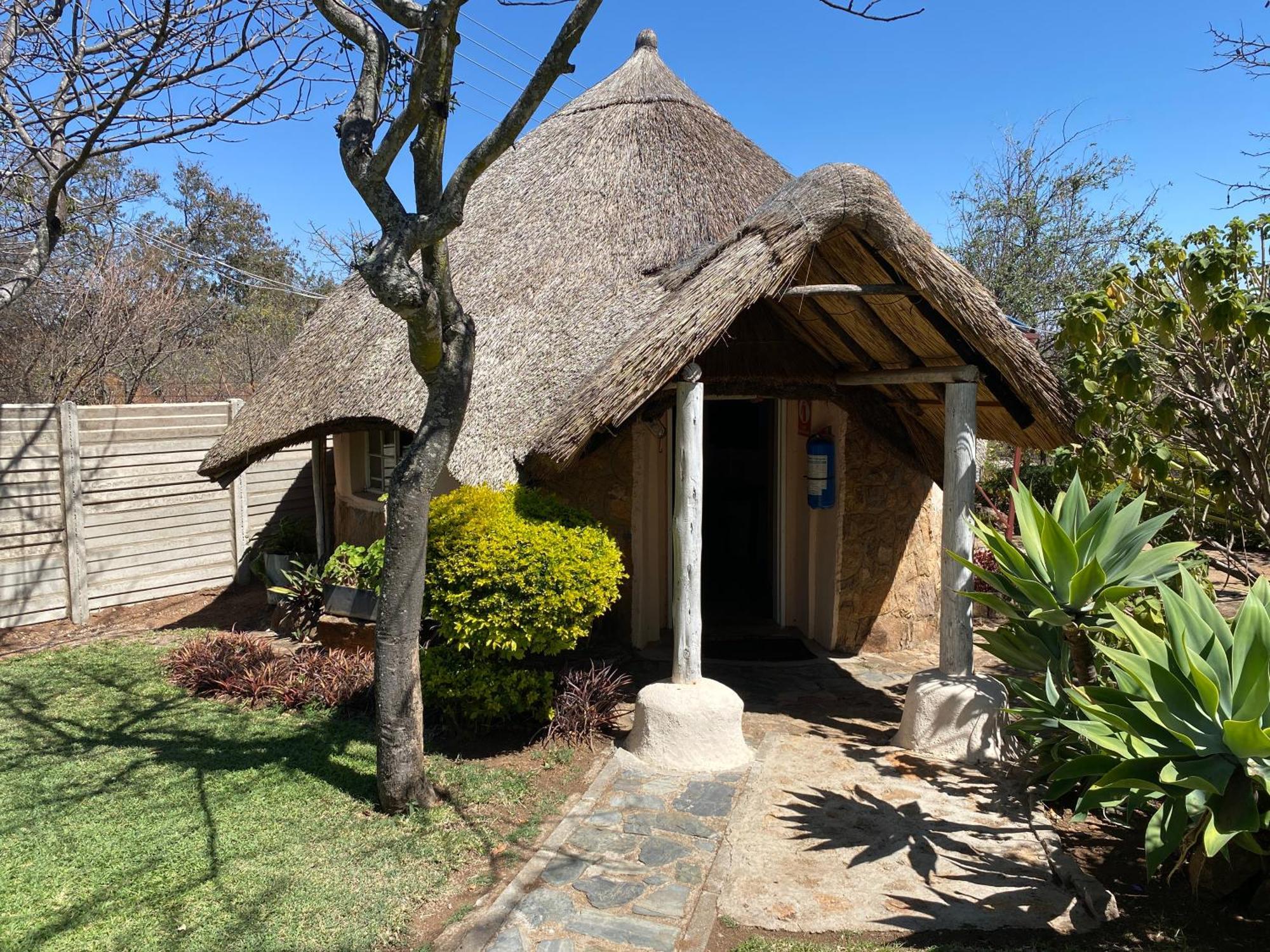 Lynns Guest House Bulawayo Exterior photo